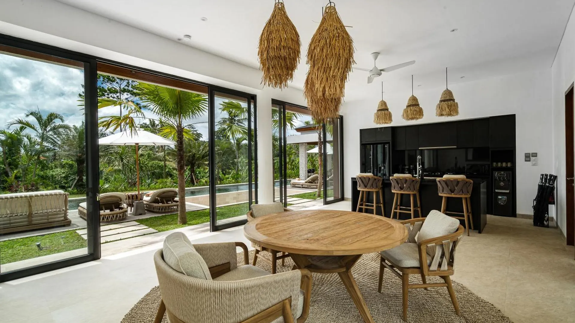 Villa Leonard By Balisuperhost Ubud 0*,